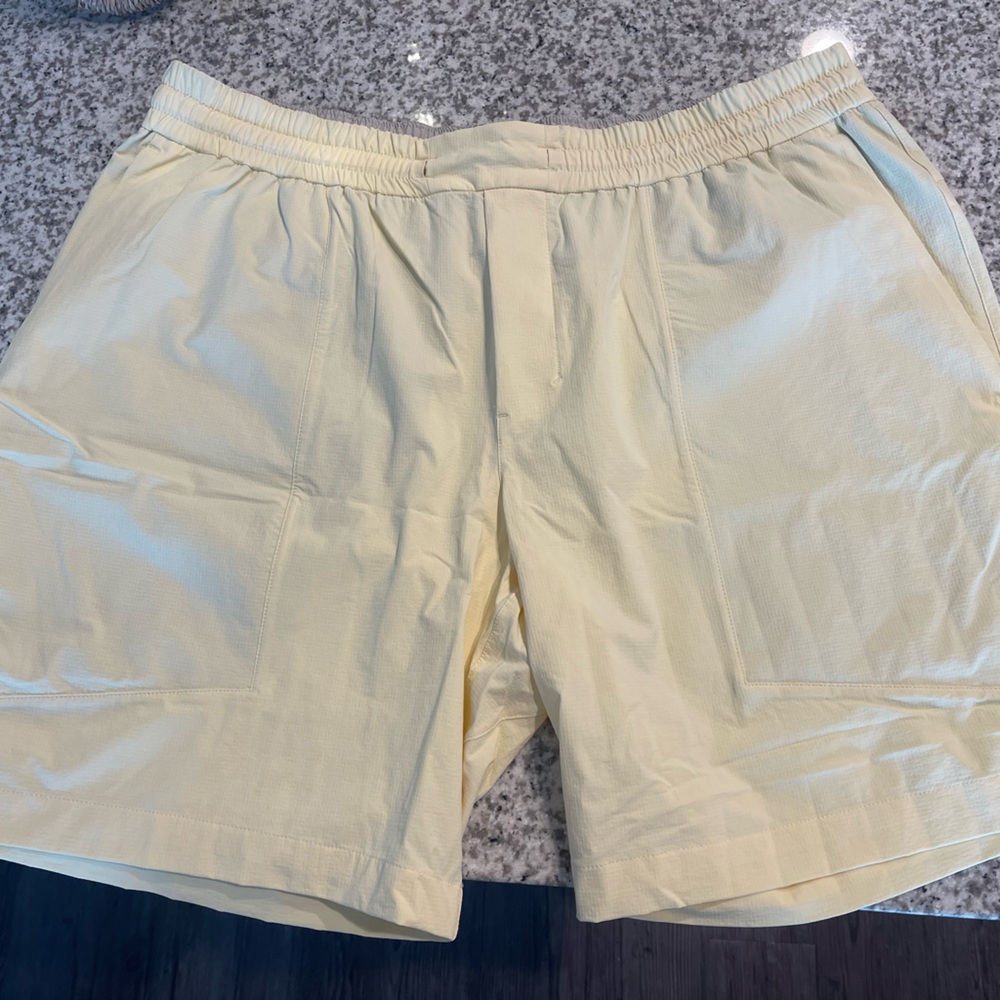 Lululemon Bowline Short